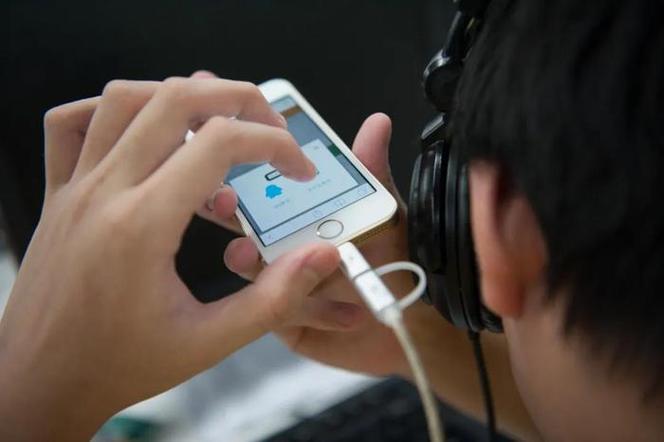 网络"盲道"的探路者们,正在触达新世界